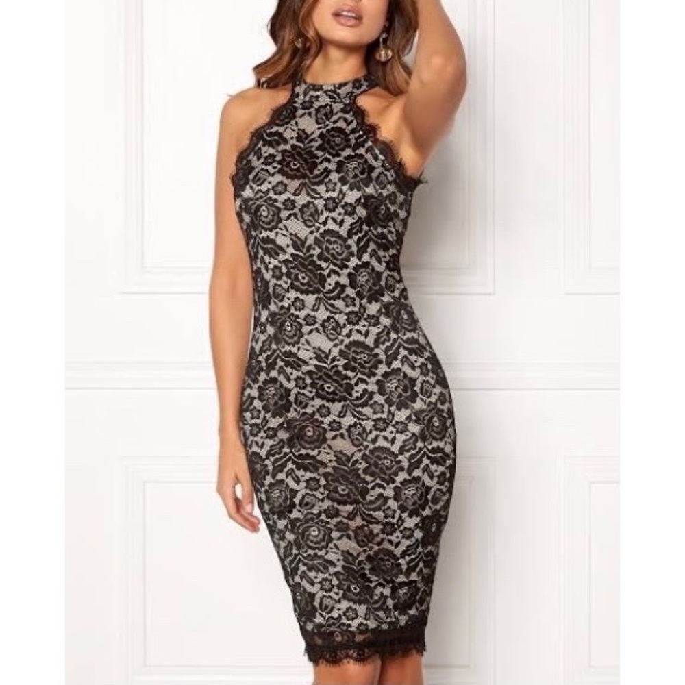 Forever 21 • Lace Bodycon Dress
